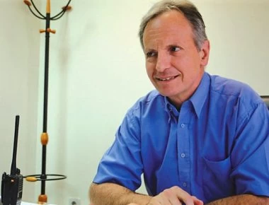 Ο πρώην αντιδήμαρχος της Γλυφάδας δρ.Στέλιος Θεοδοσόπουλος είναι ο νέος υποψήφιος δήμαρχος της πόλης